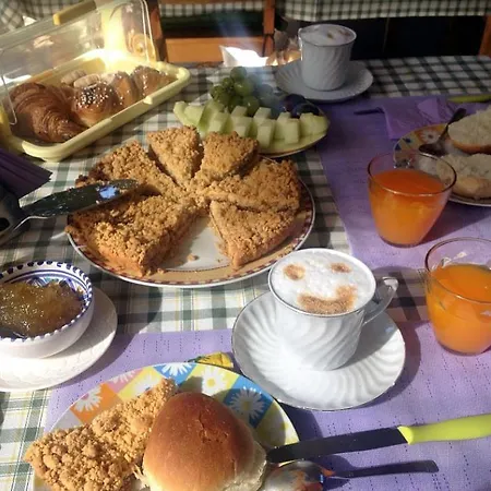 Poliglotta Bed and Breakfast *
