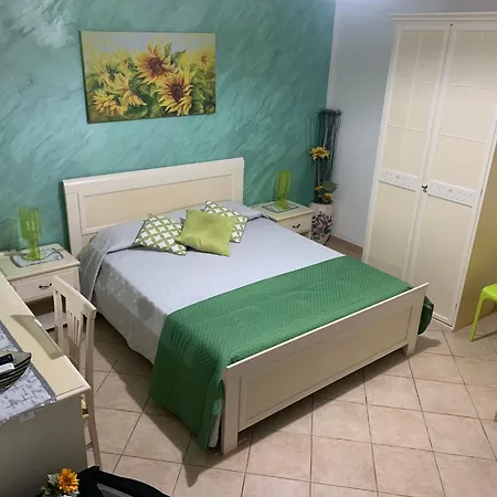 Poliglotta Кастеллуццо